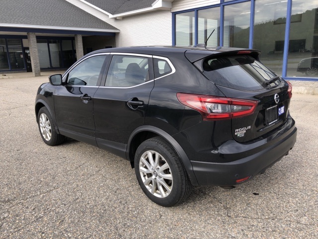 2021 Nissan Rogue Sport S photo 5