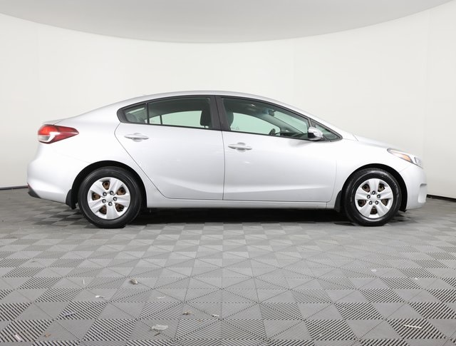 2018 Kia Forte LX photo 4