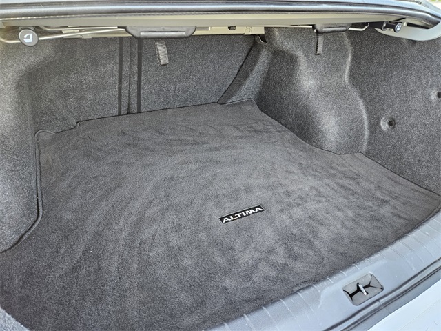 2023 Nissan Altima 2.5 SV photo 13
