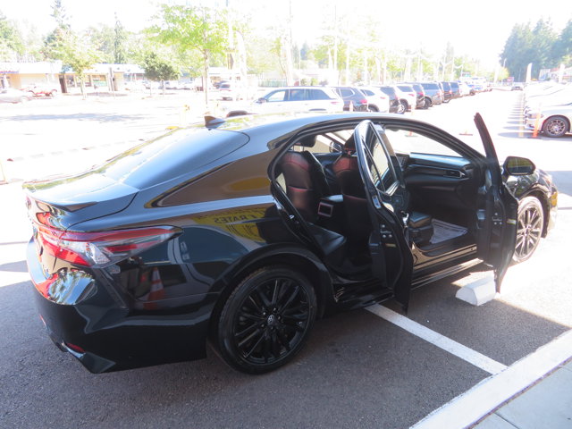 2021 Toyota Camry SE photo 8
