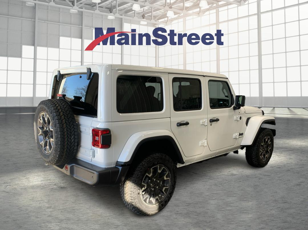 2025 Jeep Wrangler Sahara photo 3