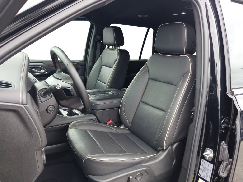 2024 Chevrolet Tahoe Premier photo 9