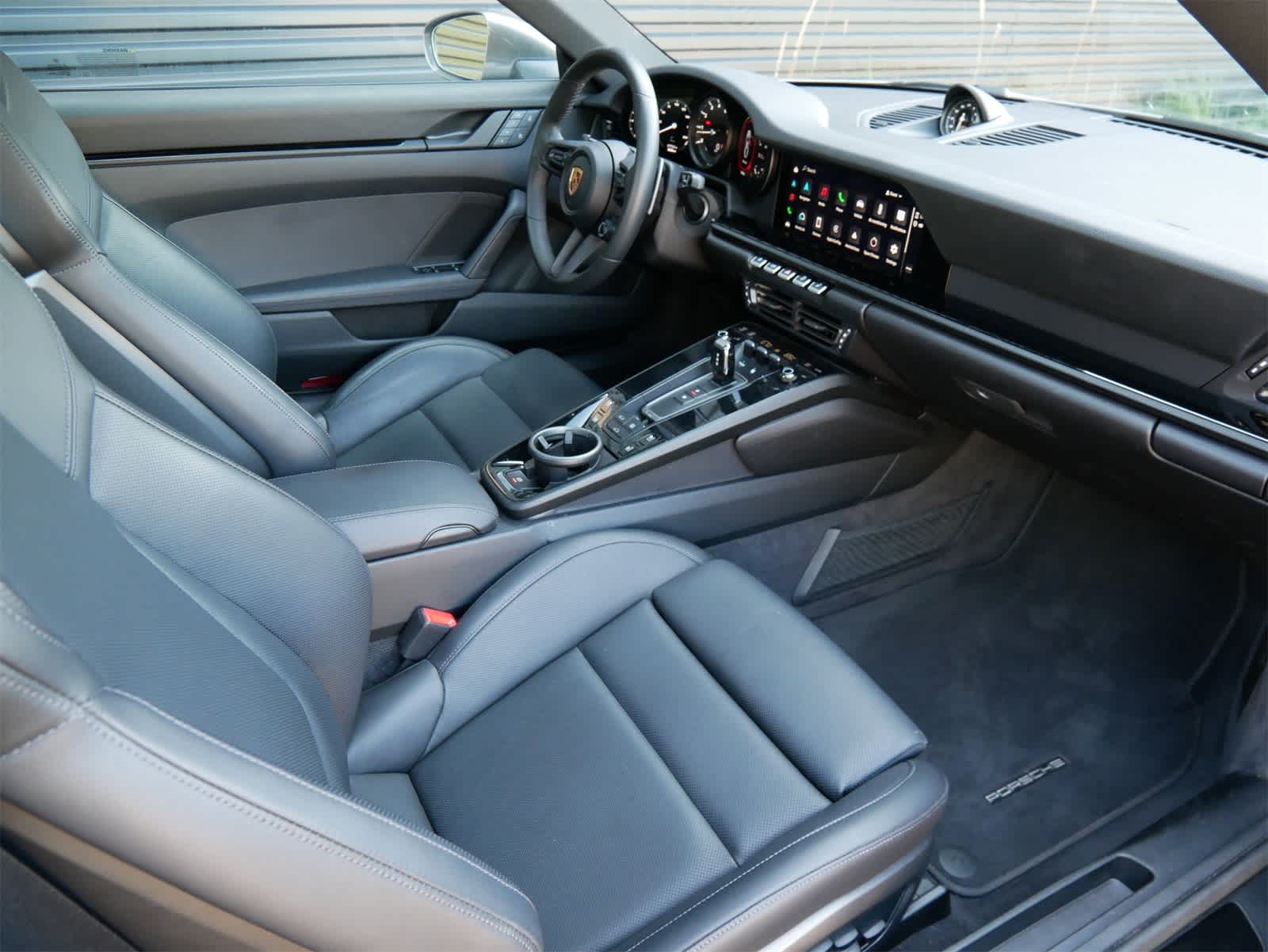 2023 Porsche 911 T photo 22