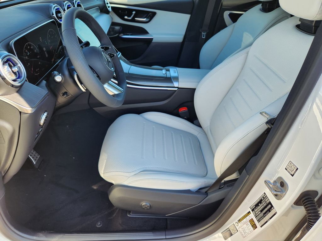 2026 Mercedes Benz GLC 300 4MATIC photo 12