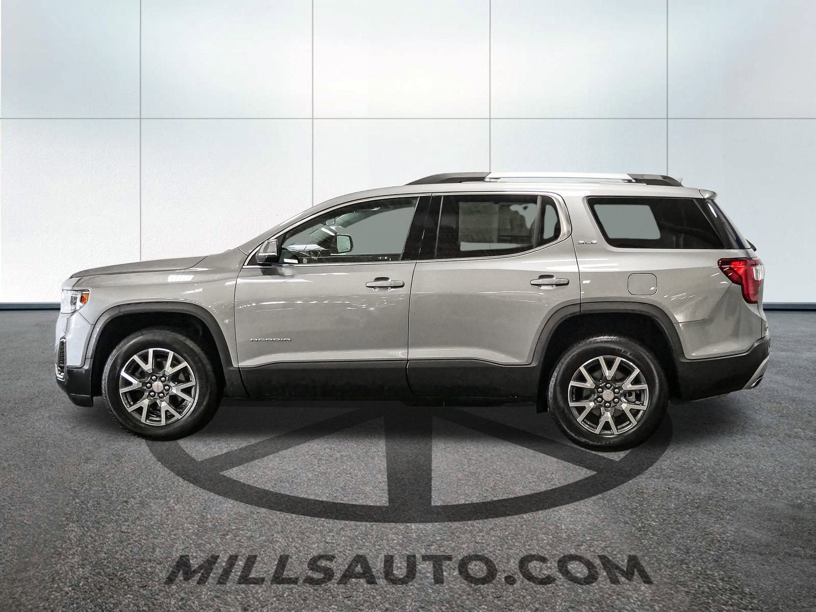 2023 Gmc Acadia SLE photo 2