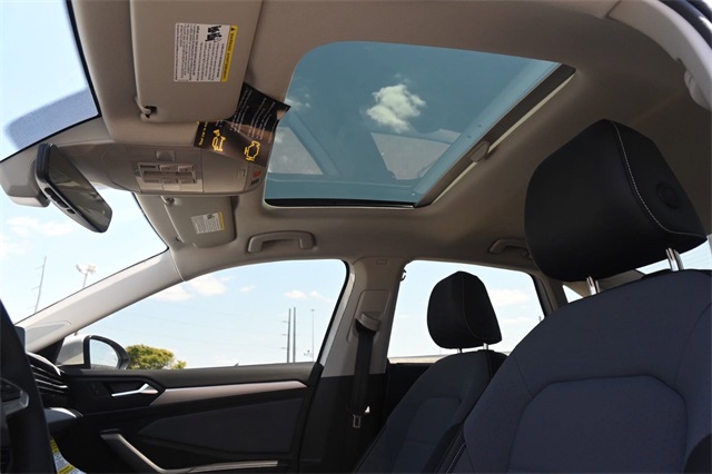 2025 Volkswagen Jetta 1.5T SE photo 20