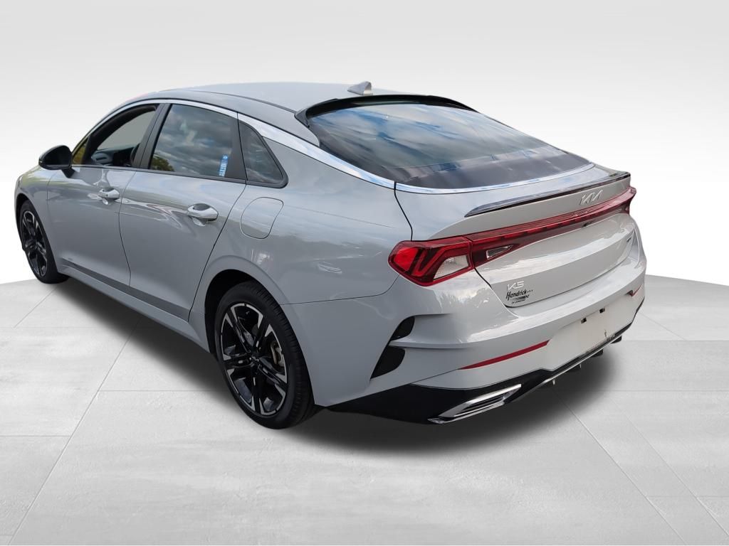 2024 Kia K5 GT-Line photo 4