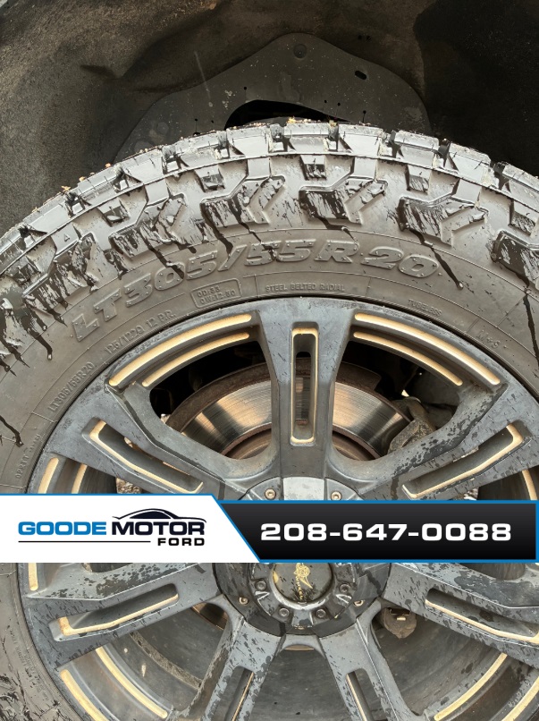 2014 Ford F-150 FX4 photo 2