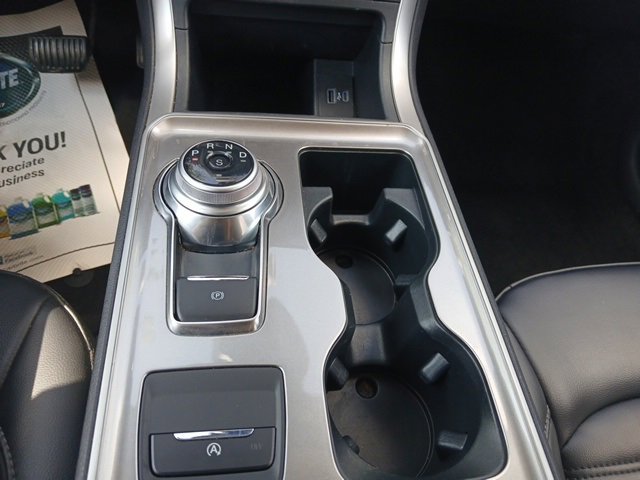2024 Ford Edge SEL photo 18
