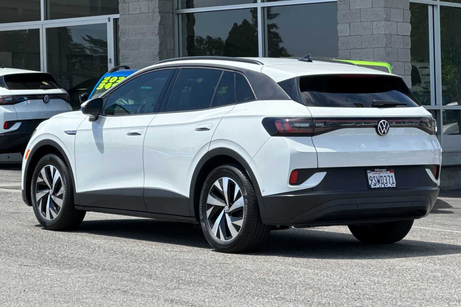 2023 Volkswagen ID.4 Pro photo 6