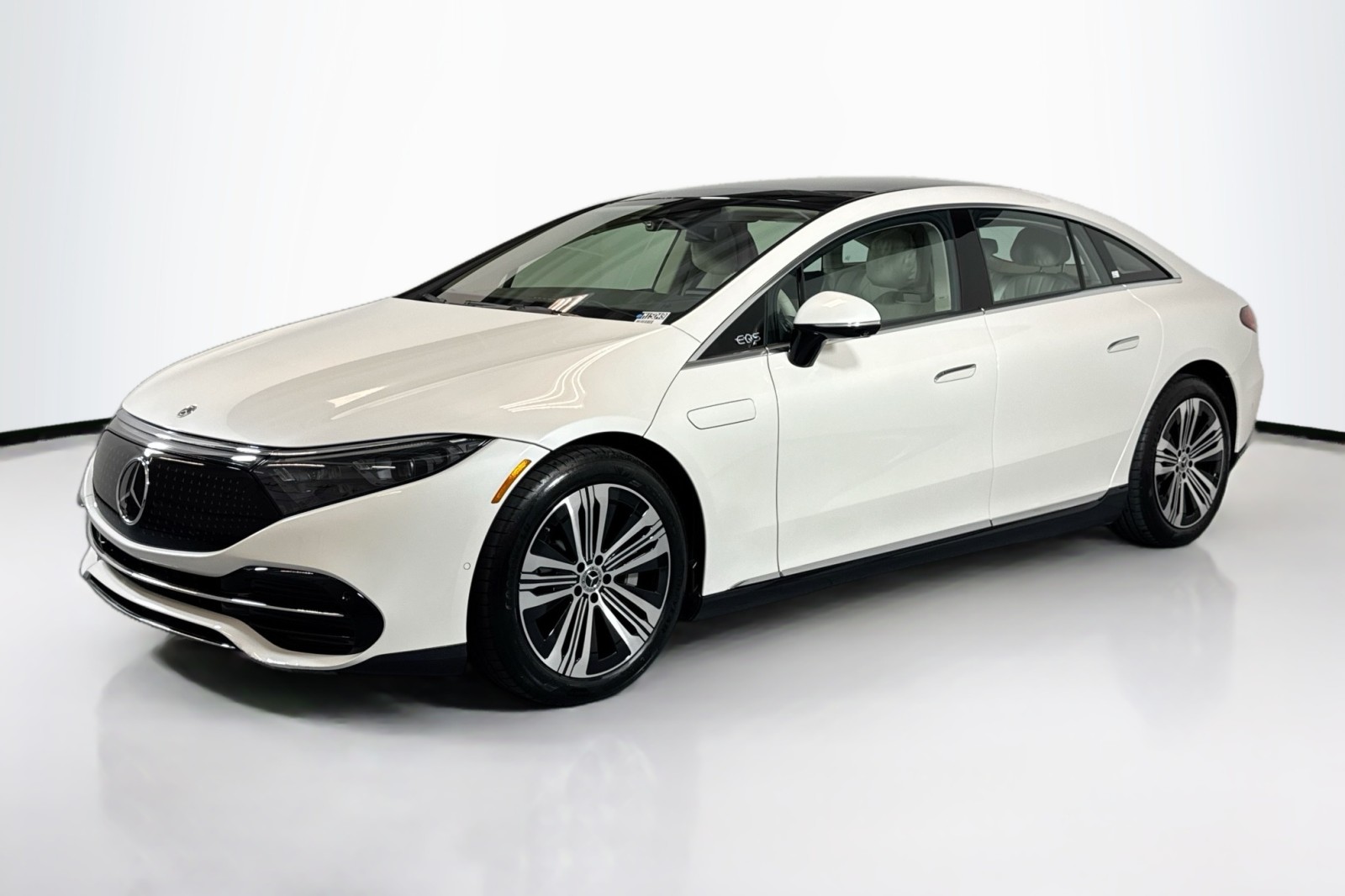 2022 Mercedes-Benz EQS Base's photo