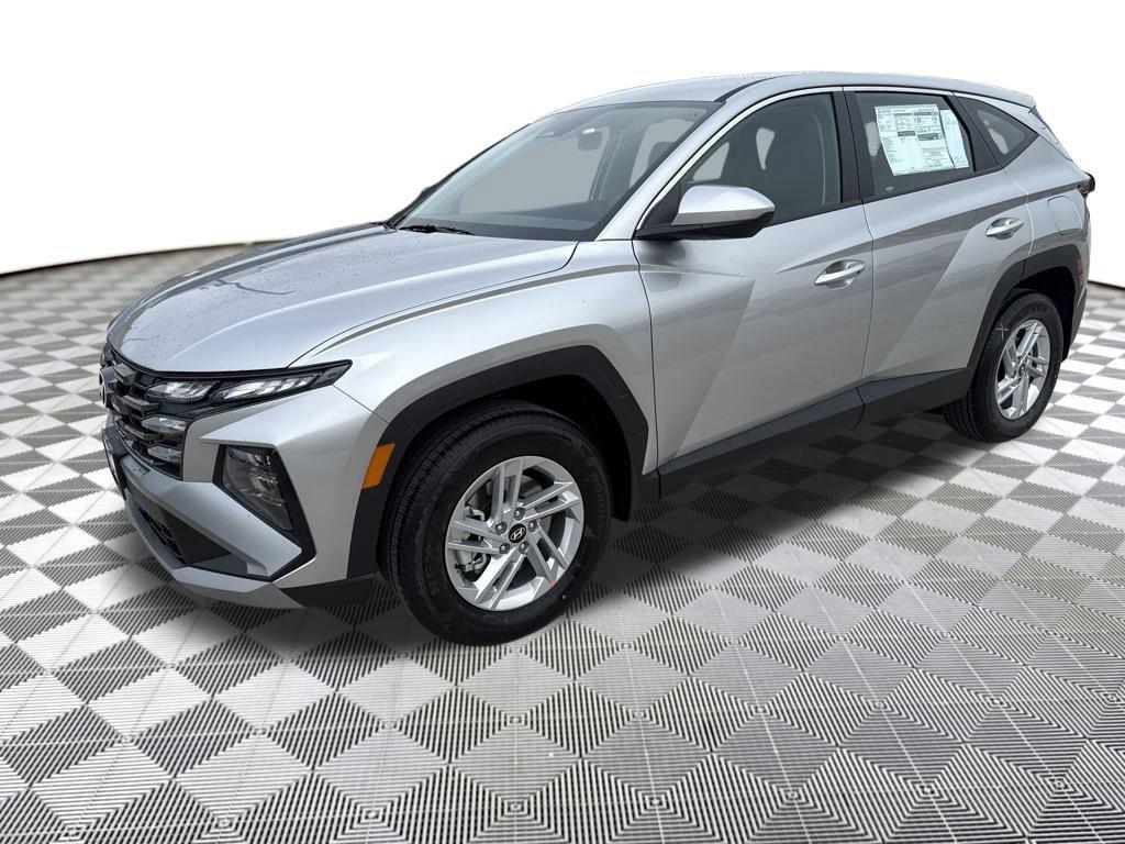 2026 Hyundai Tucson SE's photo