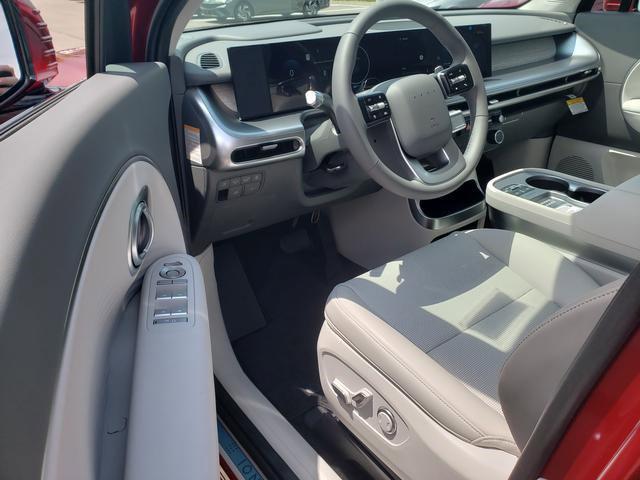 2026 Hyundai Ioniq SEL photo 10