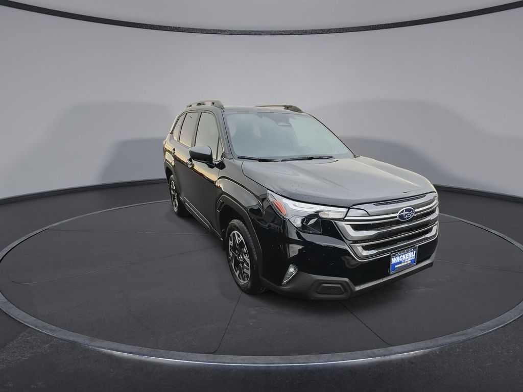 2025 Subaru Forester Premium photo 3