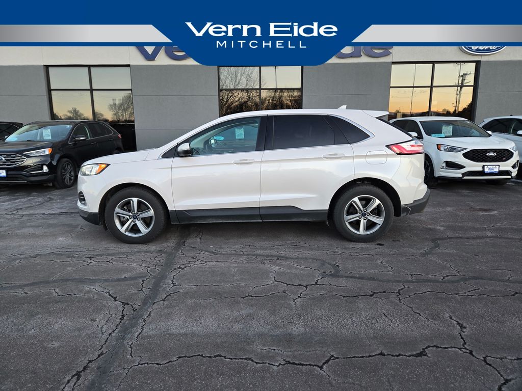 2019 Ford Edge SEL's photo