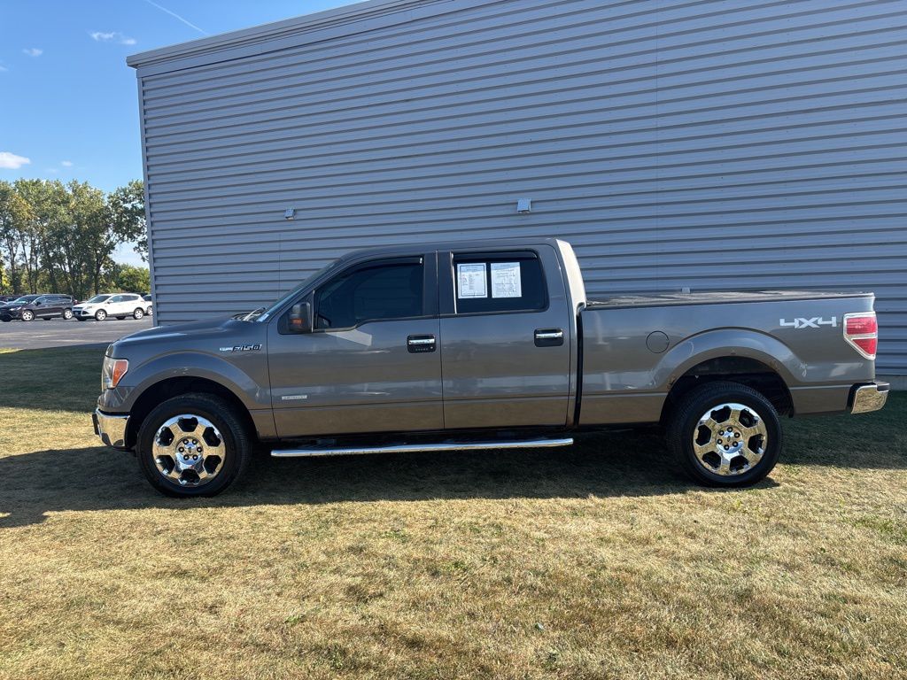 2012 Ford F-150 XLT photo 2