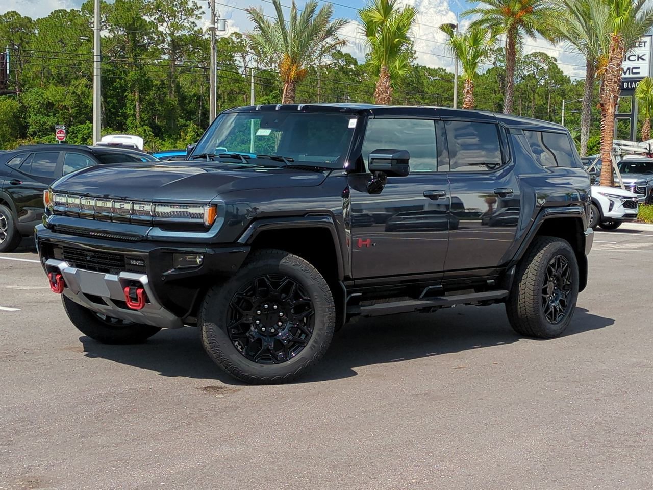 2025 GMC HUMMER EV 2X's photo