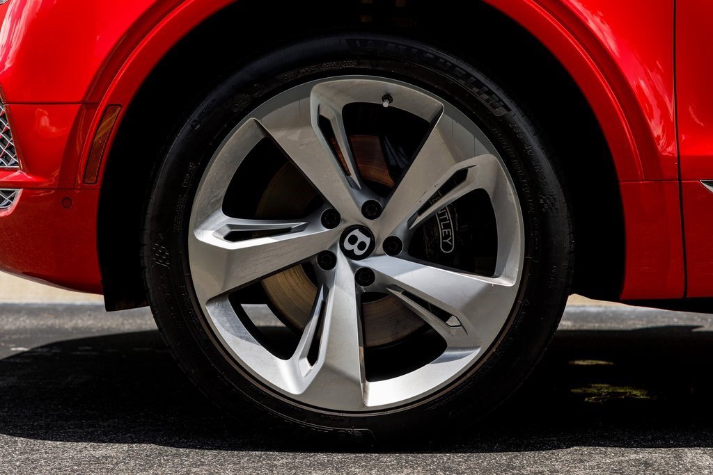 2019 Bentley Bentayga Mulliner photo 13