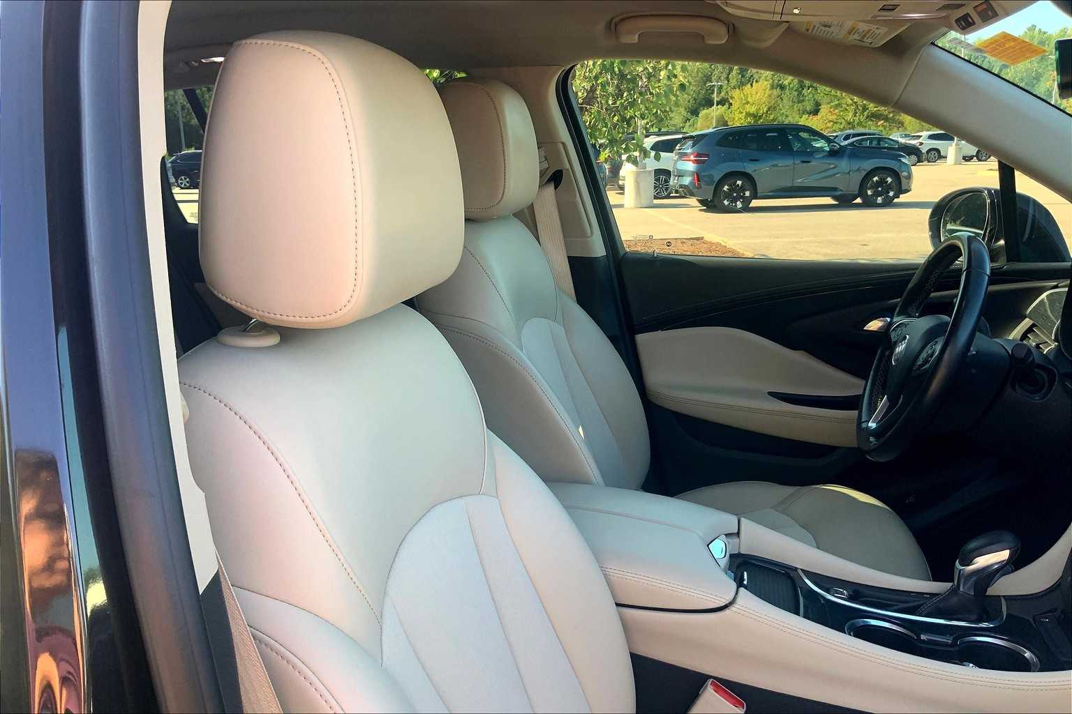 2017 Buick Envision Preferred photo 7