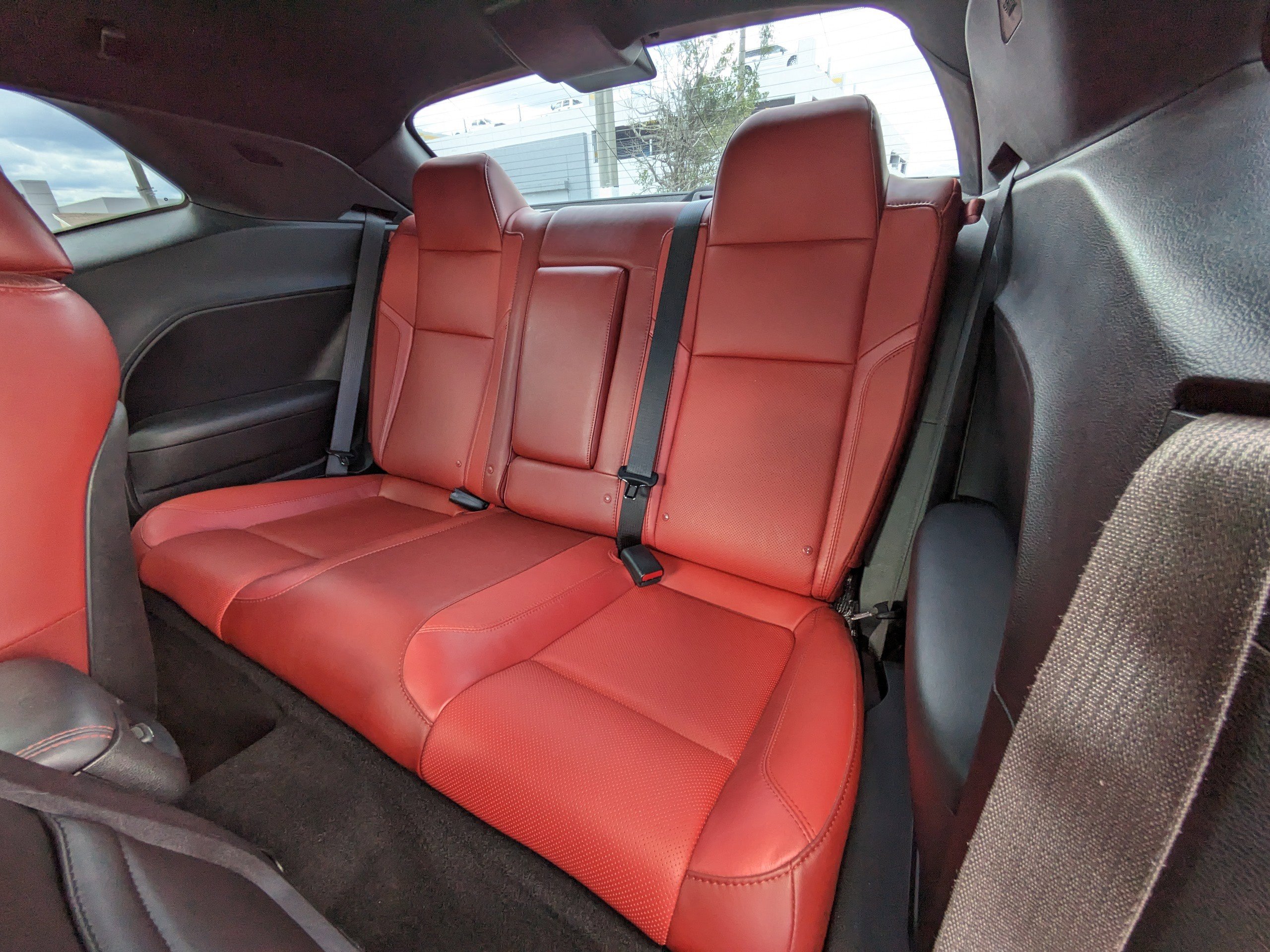 2019 Dodge Challenger SXT photo 11