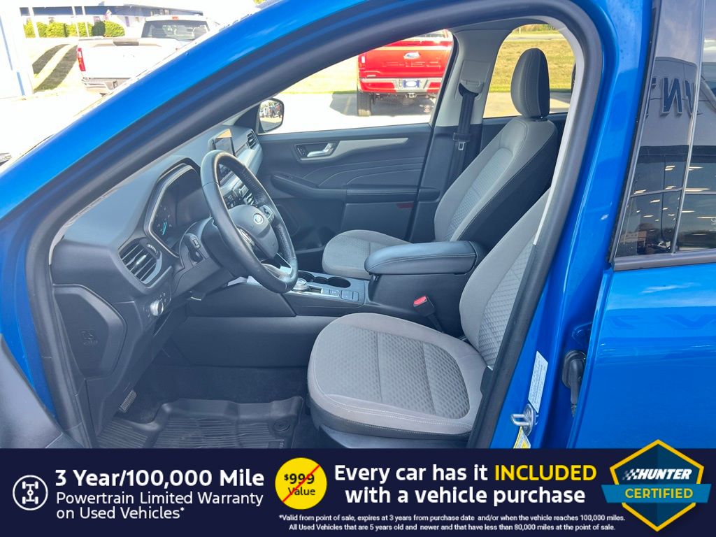 2021 Ford Escape SE photo 2