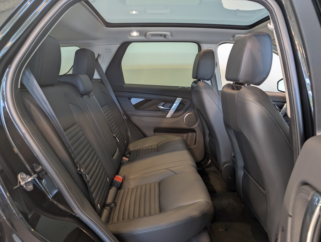 2025 Land Rover Discovery Sport S photo 22
