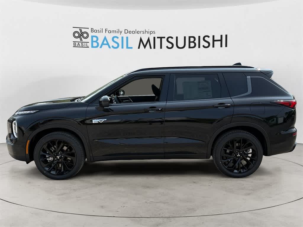 2025 Mitsubishi Outlander PHEV SEL Black Edition photo 2