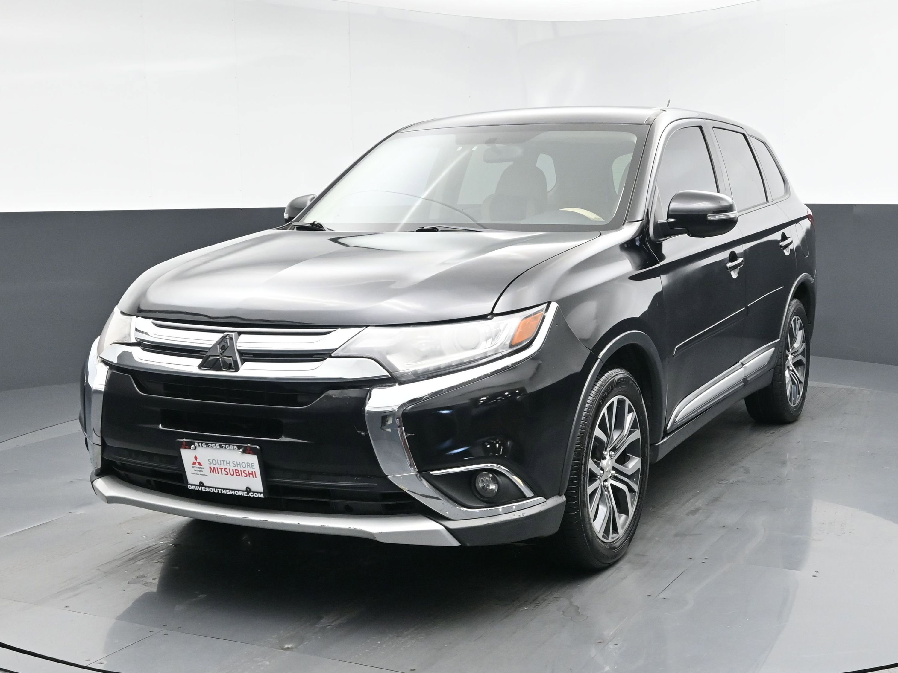 2016 Mitsubishi Outlander SE