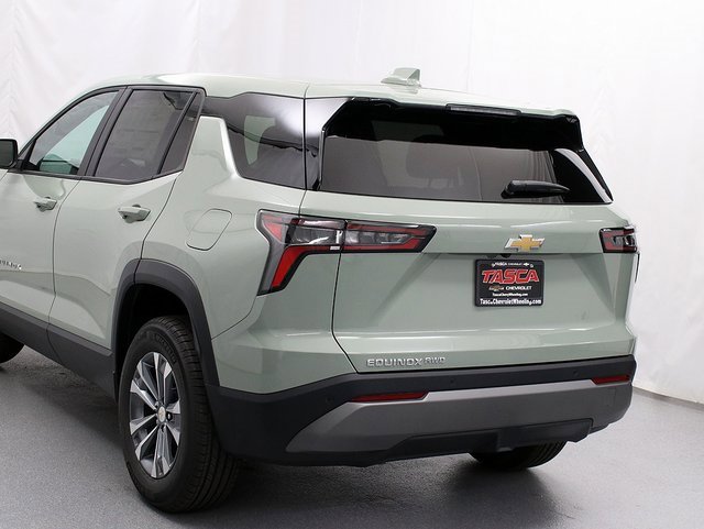 2026 Chevrolet Equinox LT photo 7