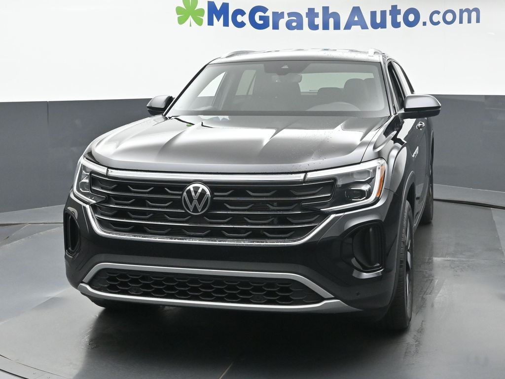 2026 Volkswagen Atlas Cross Sport SE Technology photo 3