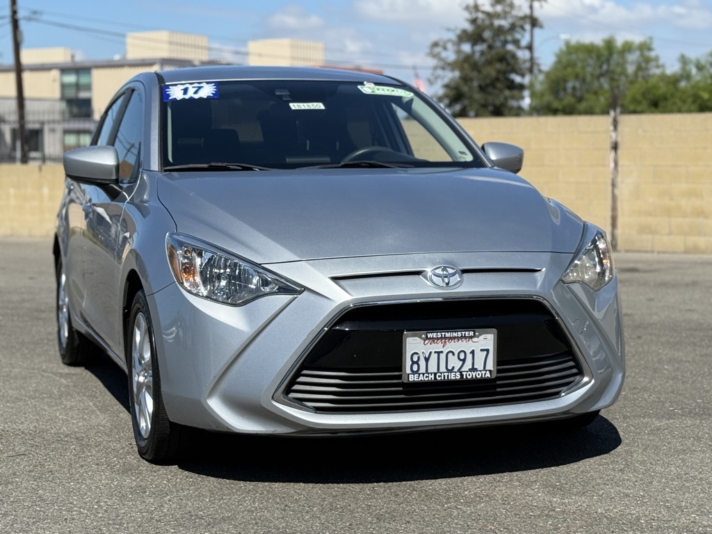 2017 Toyota Yaris iA Base photo 4