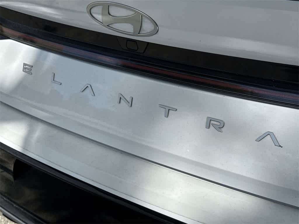 2024 Hyundai Elantra N Line photo 10
