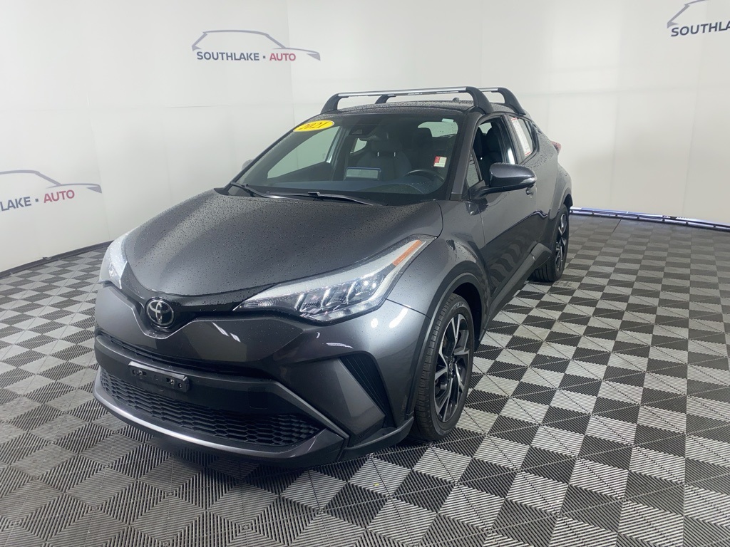 2021 Toyota C-HR XLE photo 4