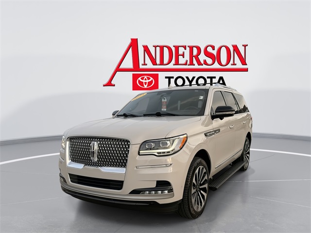 2023 Lincoln Navigator Reserve's photo