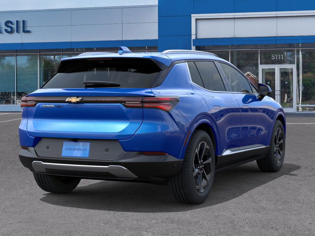 2025 Chevrolet Equinox LT photo 4