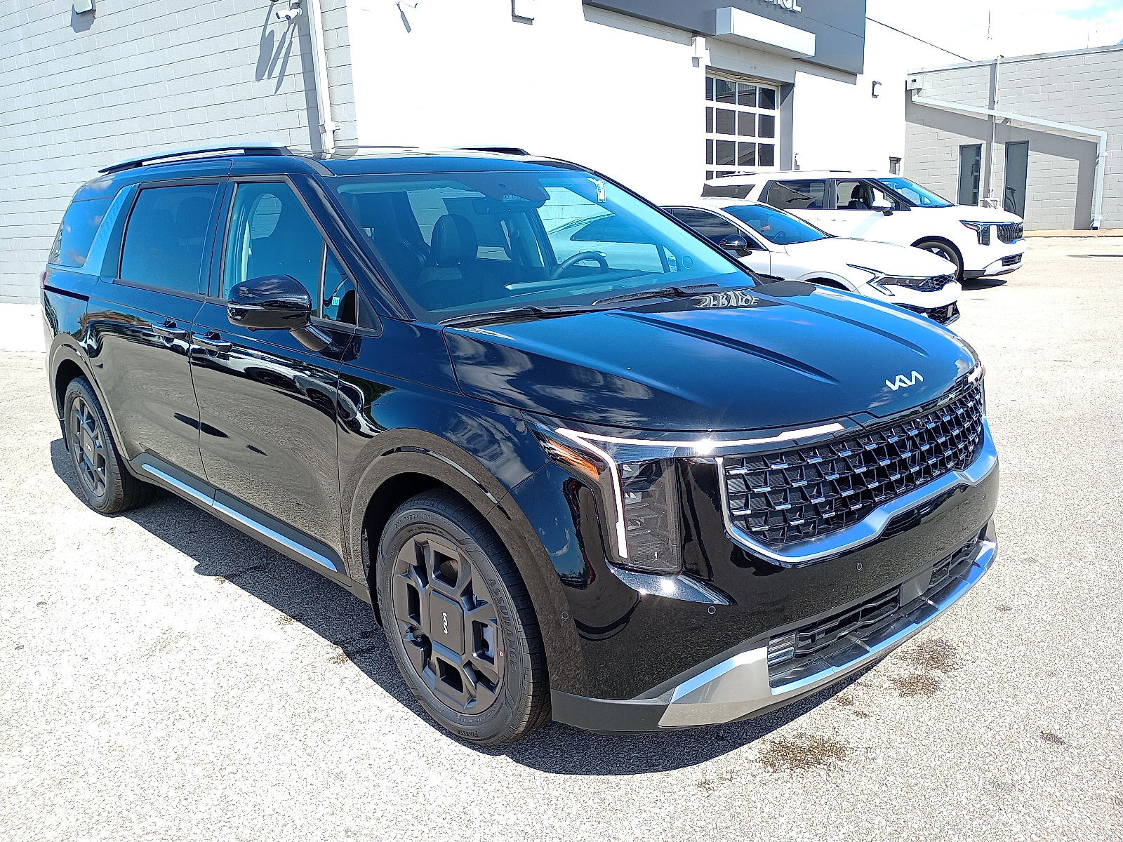 2026 Kia Carnival SX's photo