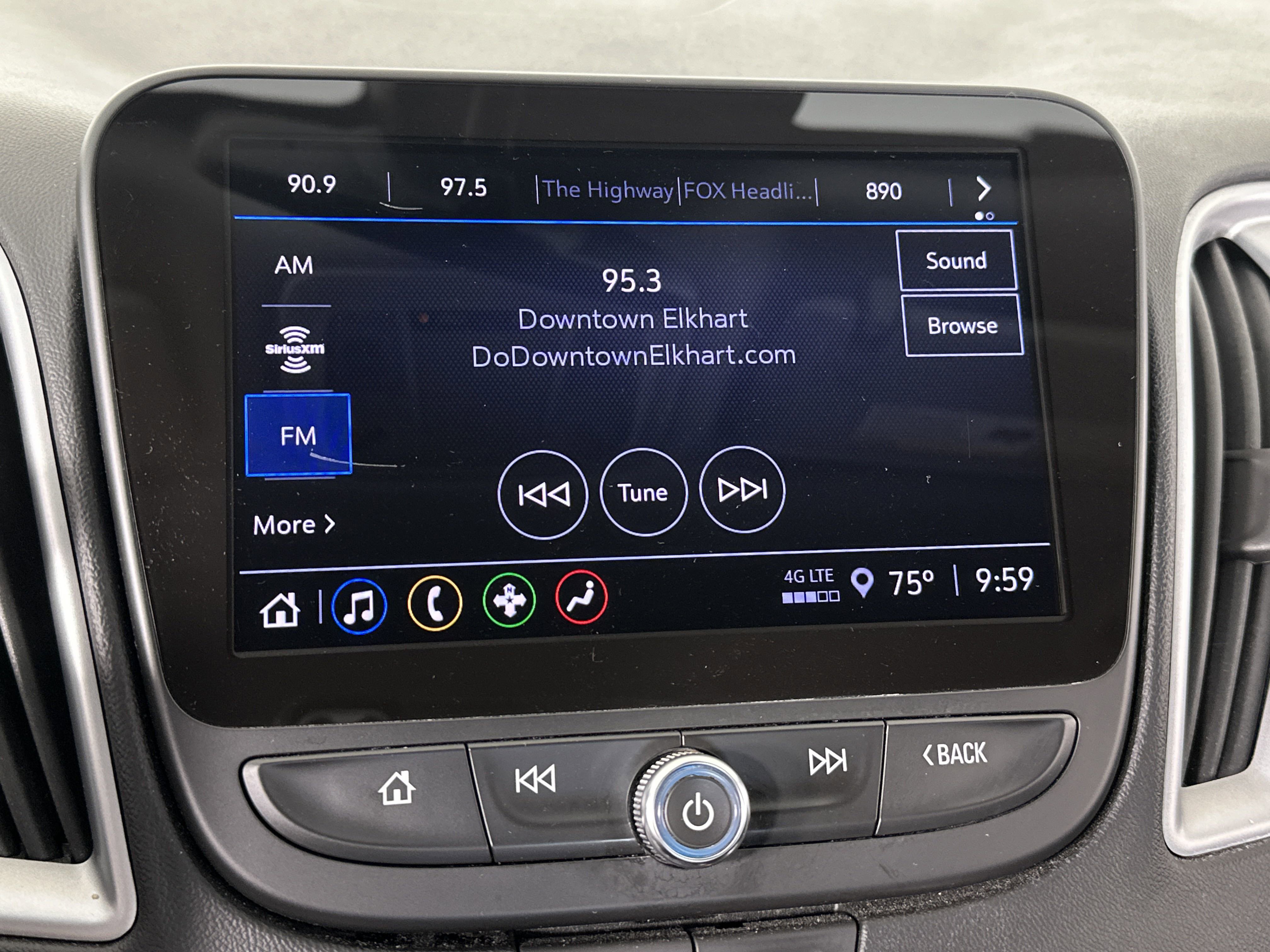 2023 Chevrolet Malibu 1LT photo 6