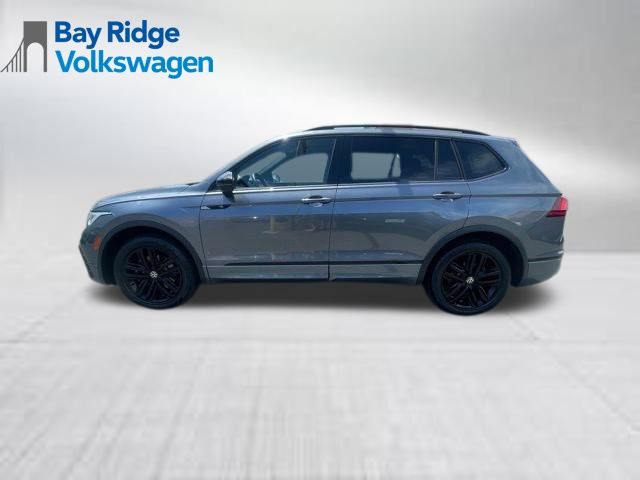 2022 Volkswagen Tiguan SE R-Line Black photo 3
