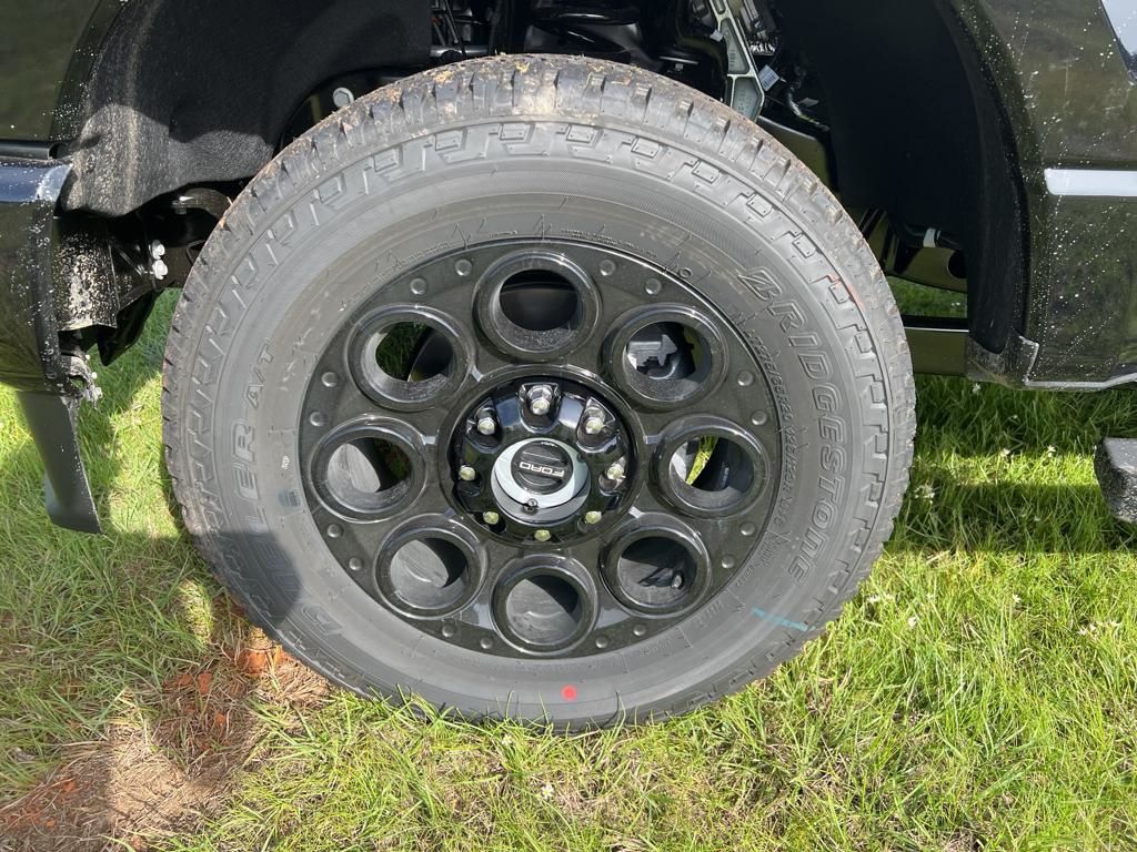 2024 Ford F-350 Lariat photo 50