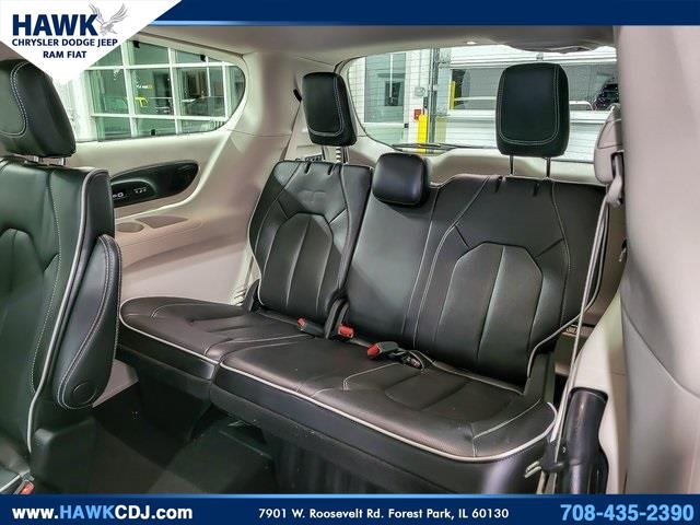 2023 CHRYSLER PACIFICA - Image 12