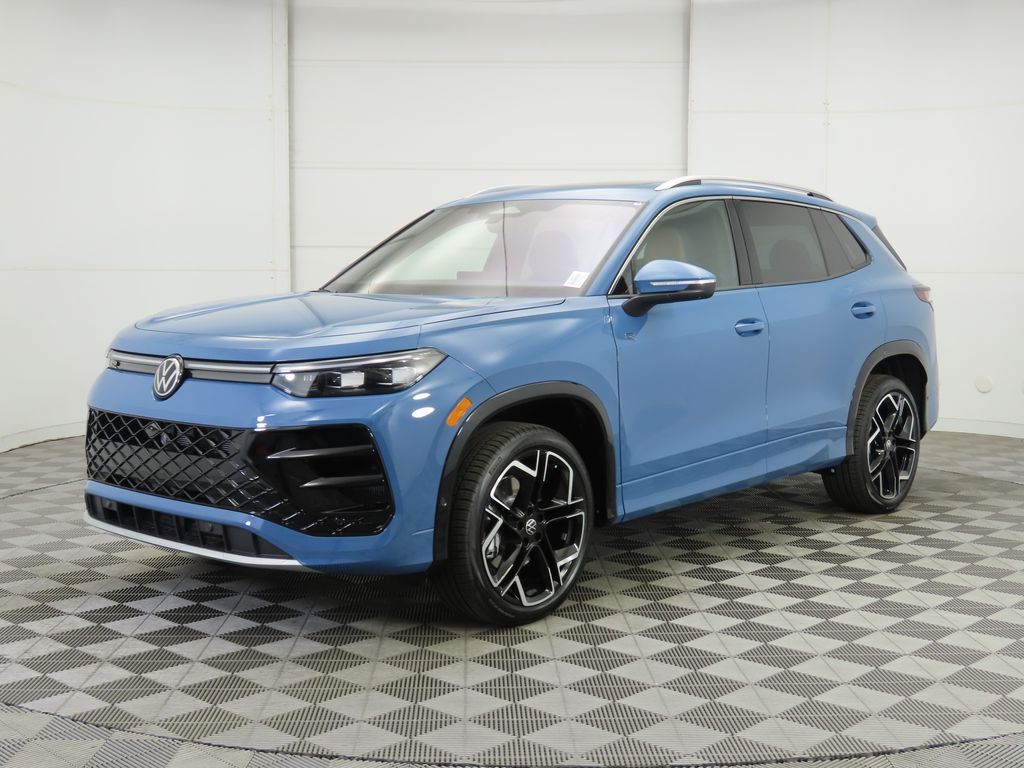 2026 Volkswagen Tiguan SEL R-LINE TURBO's photo