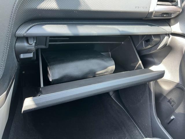 2022 Subaru Forester Base photo 27
