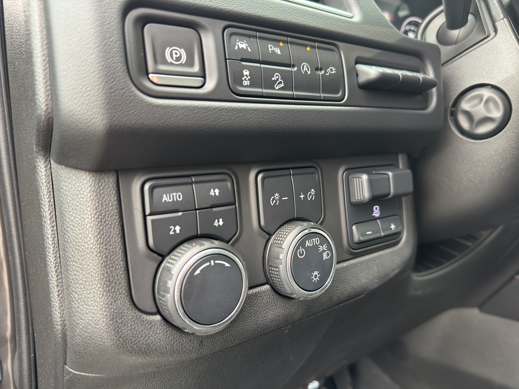 2021 Chevrolet Tahoe Premier photo 14