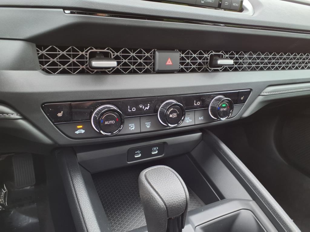 2025 Honda Accord SE photo 14