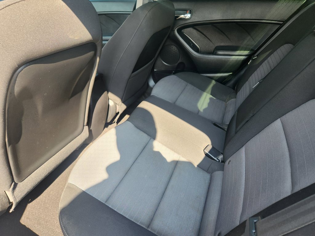 2016 Kia Forte EX photo 15