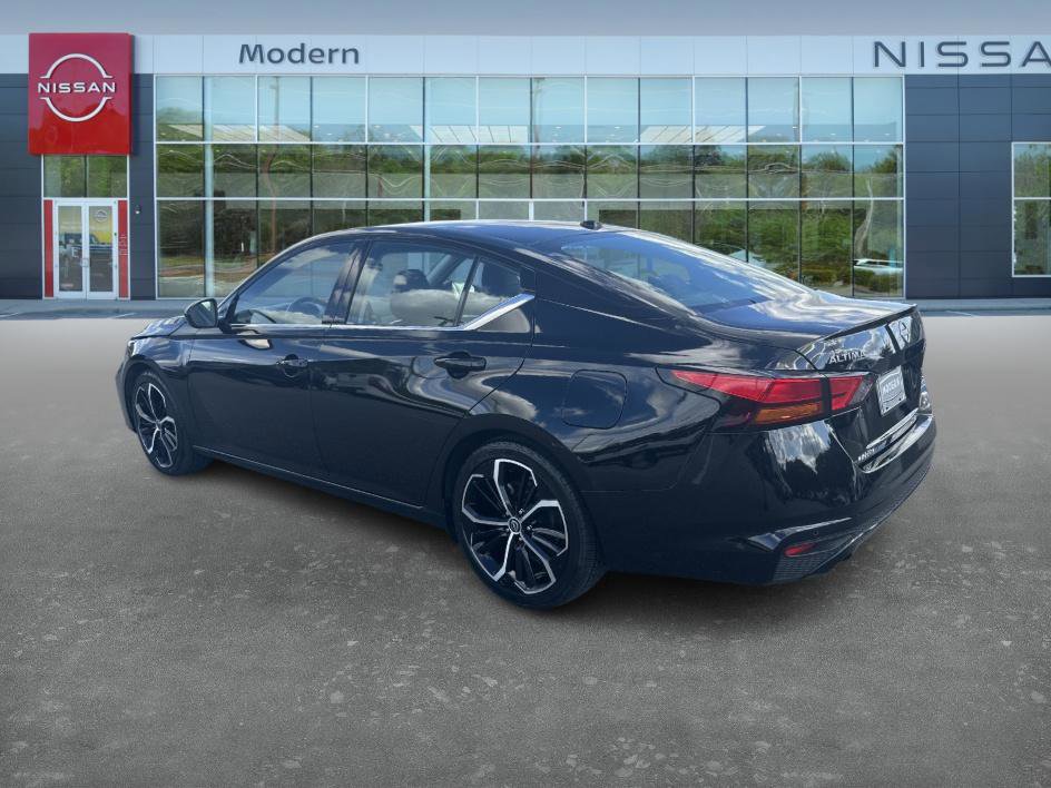 2024 Nissan Altima 2.5 SR photo 7