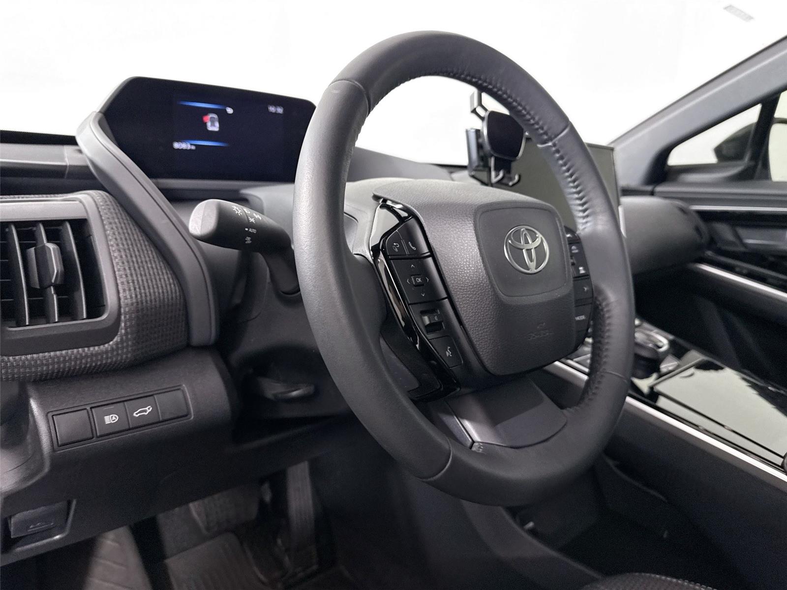 2024 Toyota bZ4X XLE photo 10