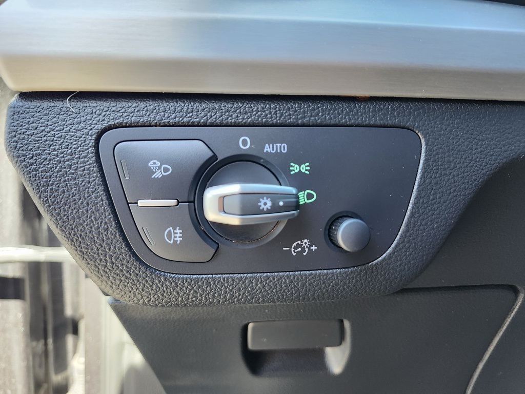 2020 Audi SQ5 Premium photo 15