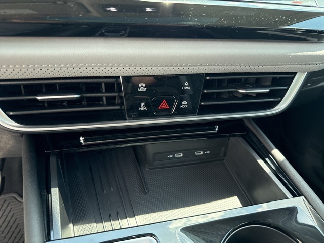 2025 Volkswagen Atlas Peak Edition SE photo 21