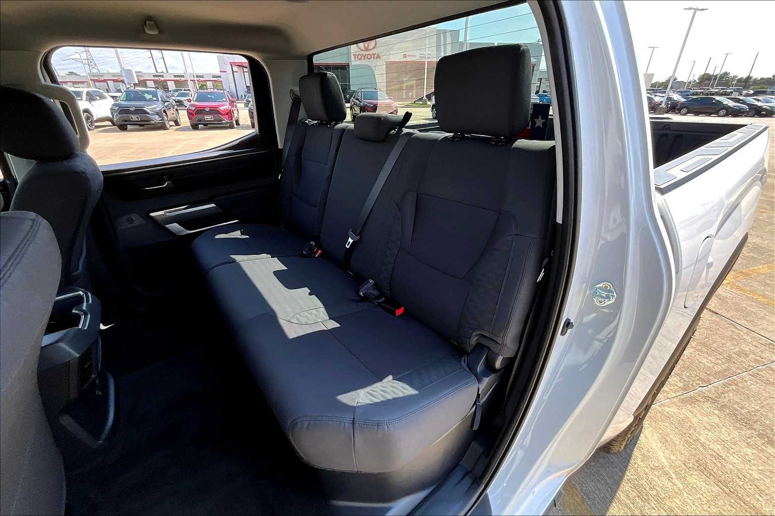2024 Toyota Tundra SR5 photo 18